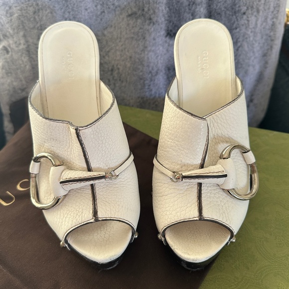 NWOT GUCCI HEELS - Picture 5 of 7